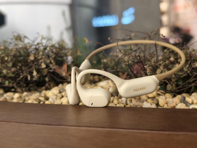 Air气传导耳机评测：运动耳机市场的新亮点ayx爱游戏体育网页版入口南卡Runner(图11)